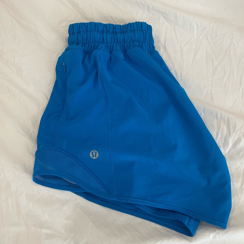 LULULEMON HOTTY HOTS!